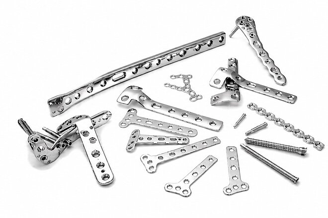 Bone plates - Customised implants for bone stabilisation